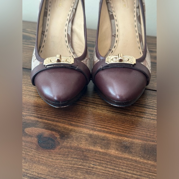 Coach High Heel - Size 8 - Picture 5 of 7